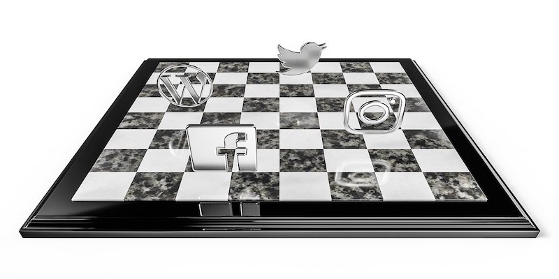 social media tools on chess board